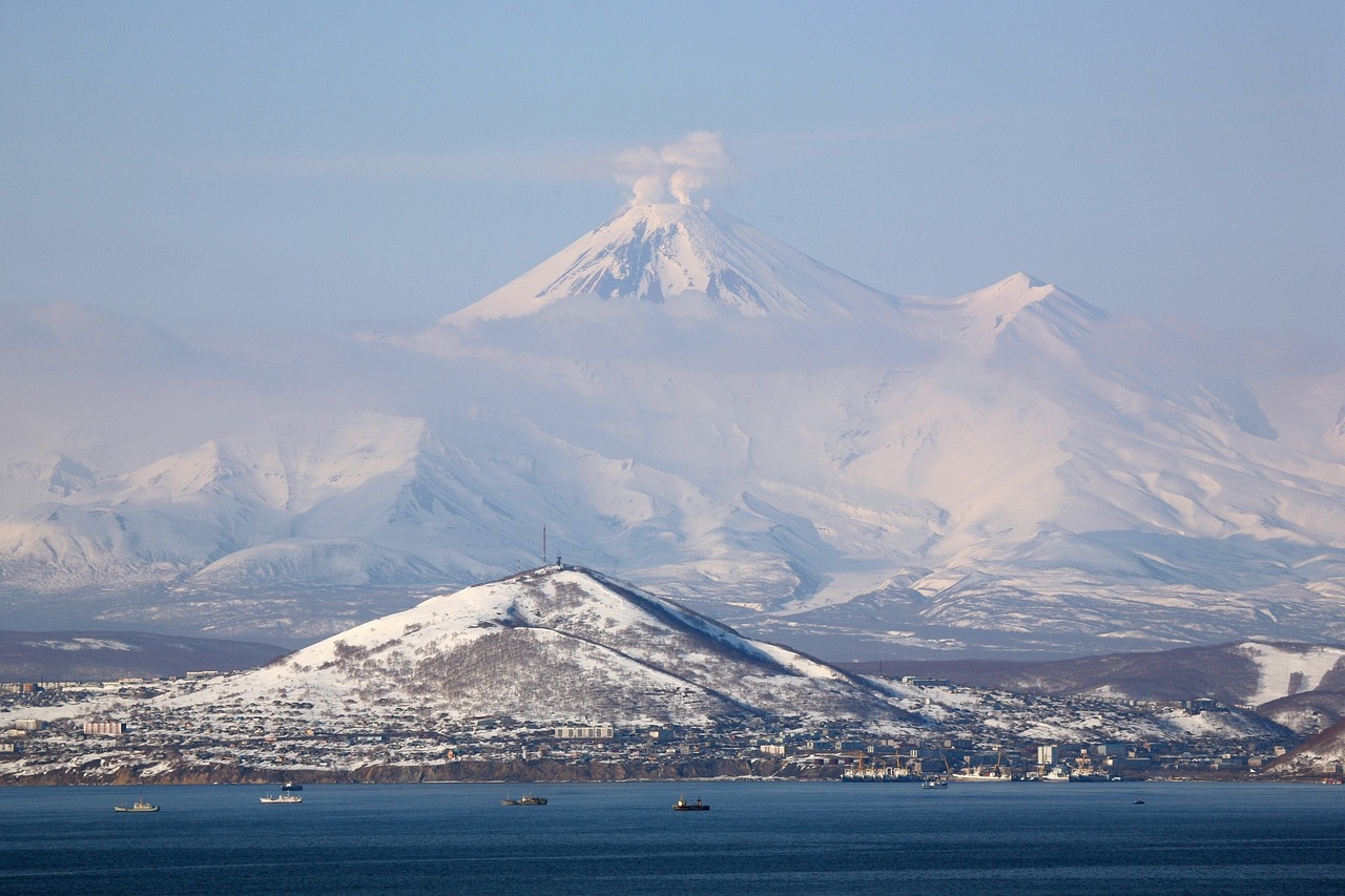 Image - volcano bay kamchatka winter