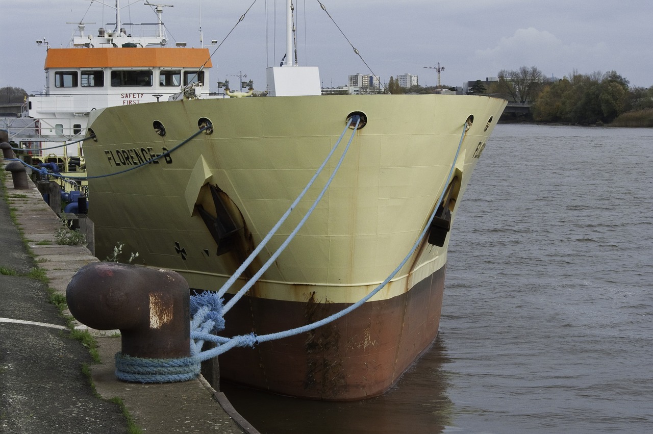 Image - nantes loire boat dock