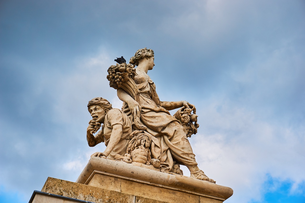 Image - versailles paris statue museum