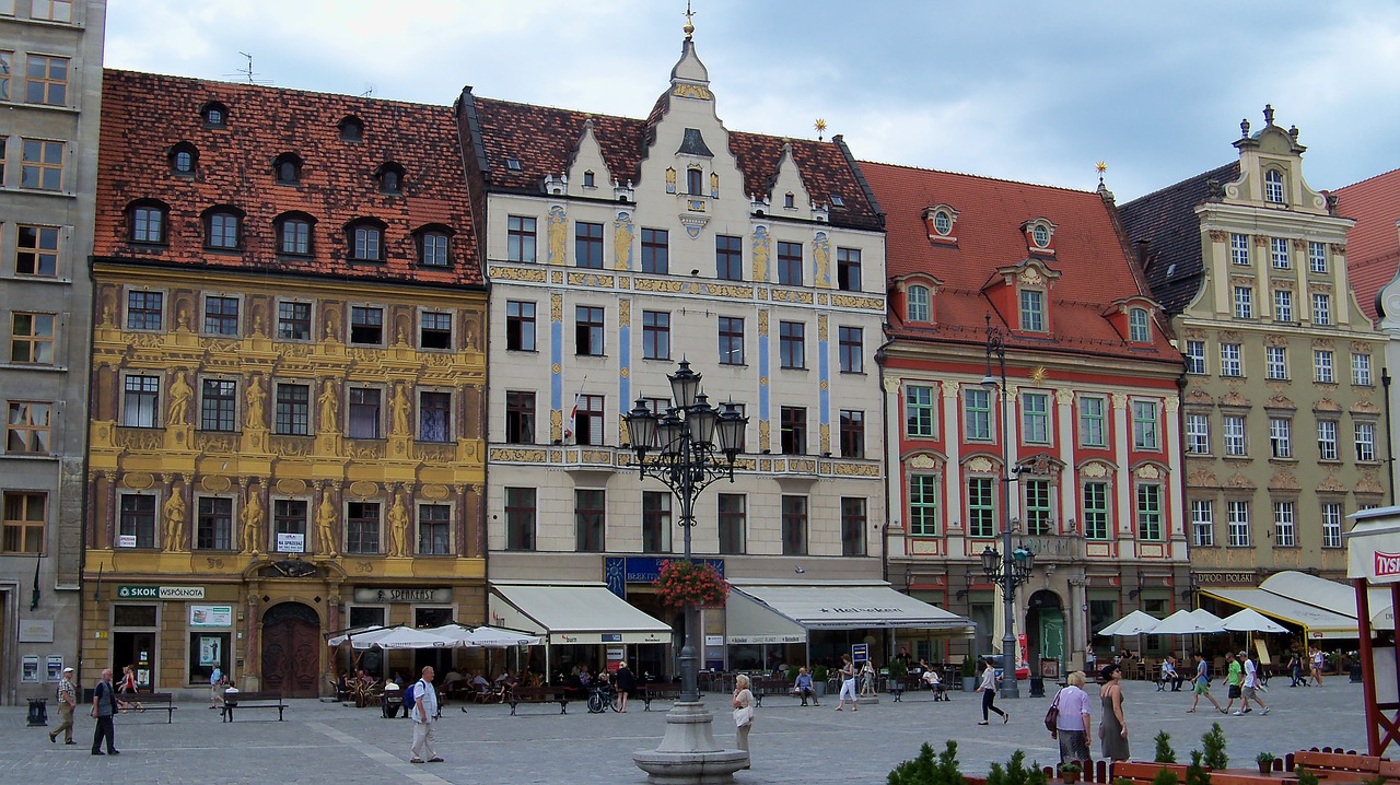 Image - wroclaw piazza buildings