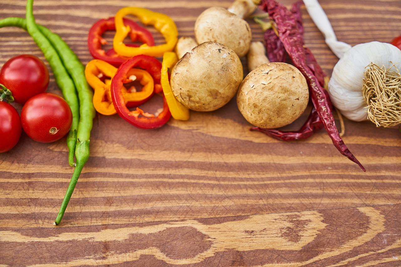 Image - tomato pepper onion mushroom