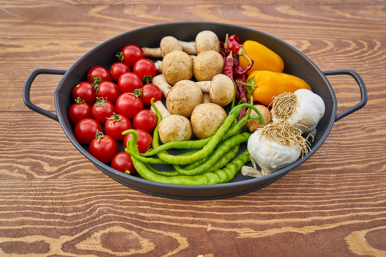 Image - tomato mushroom pepper red green