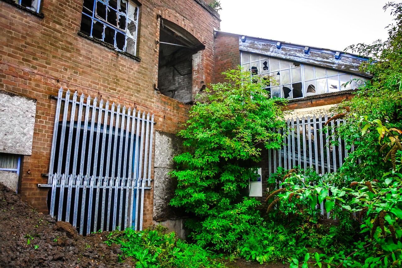 Image - stewartby brickworks london brick