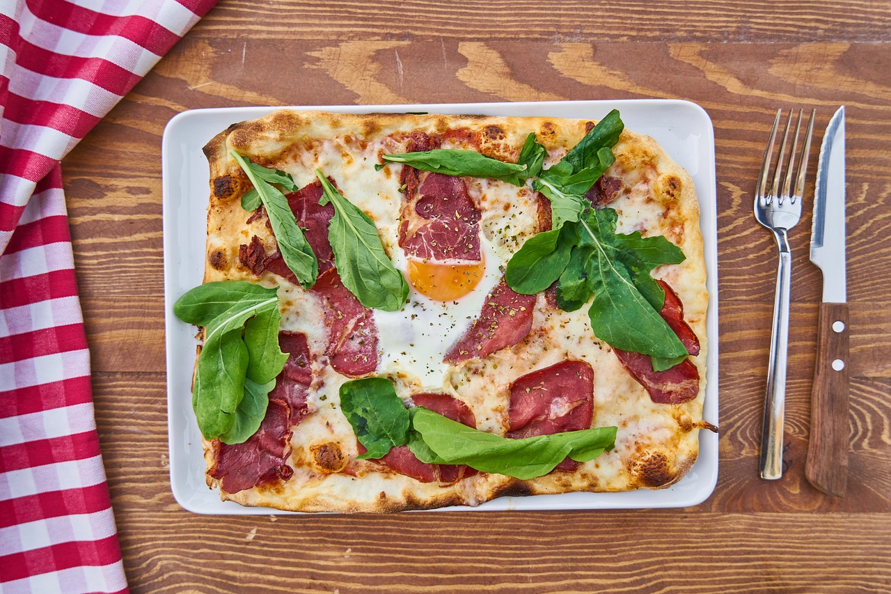 Image - food pizza meat bacon egg dough