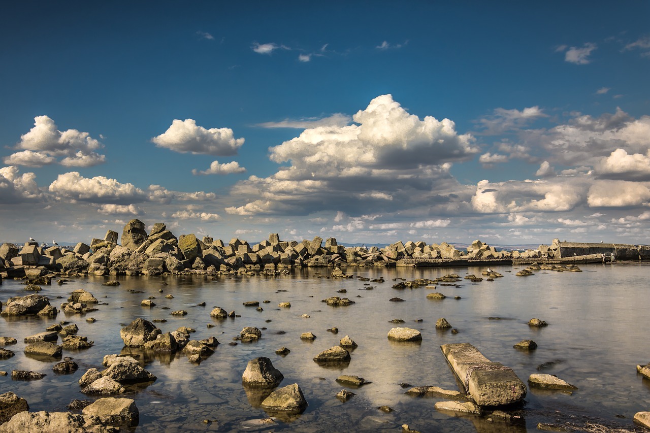 Image - autumn fall sea october bay coast