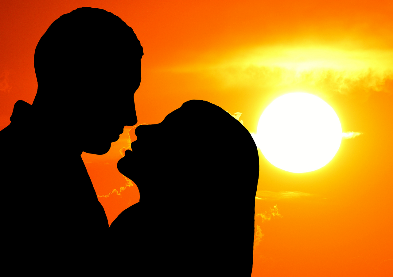 Image - lovers silhouette sunset together