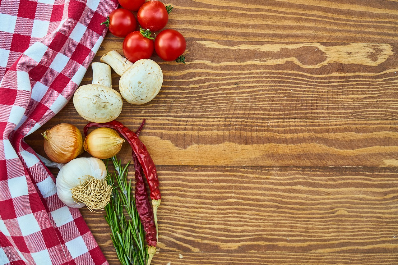 Image - tomato pepper onion mushroom