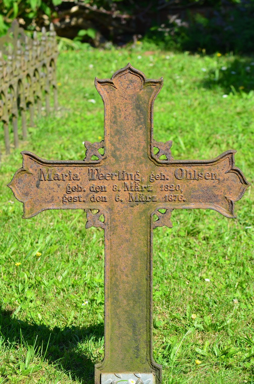 Image - borkum cemetery tombstone
