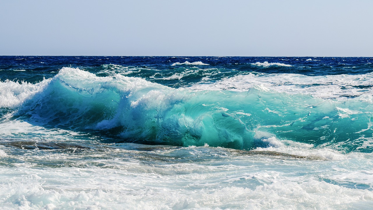 Image - waves foam spray sea blue beach