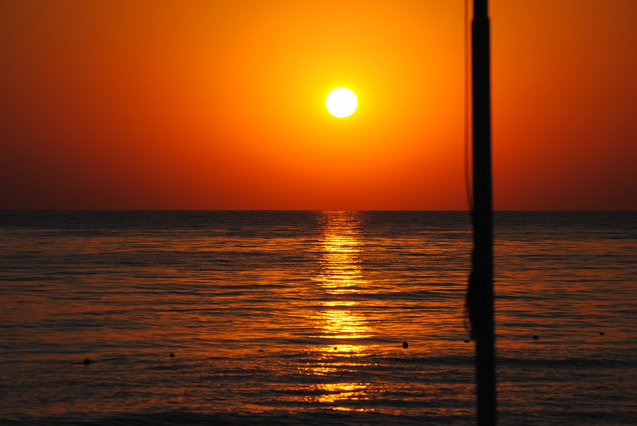 Image - sunrise sea port ocean beach