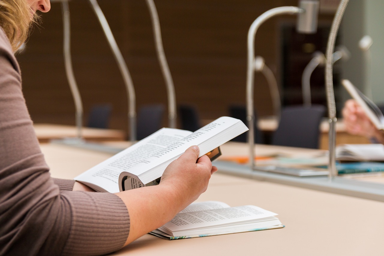 Image - to read the book library reading