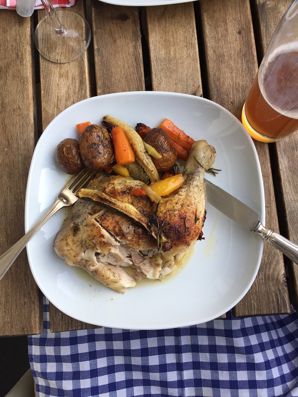 Image - chicken balcony oktoberfest