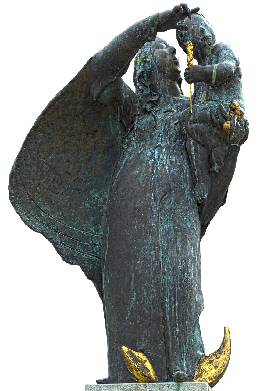 Image - maria bronze statue manneken statue