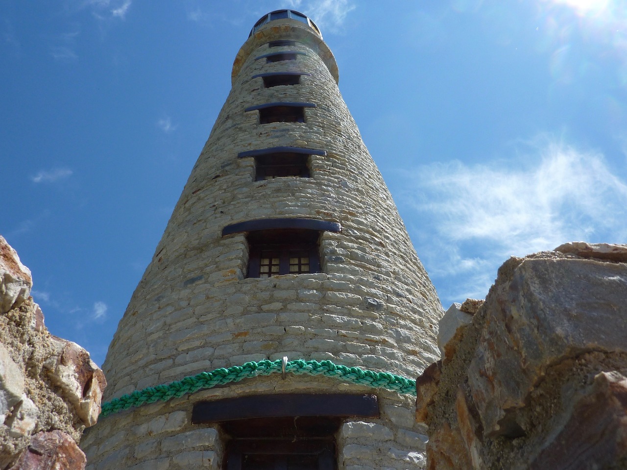 Image - lighthouse lighthouse domalain