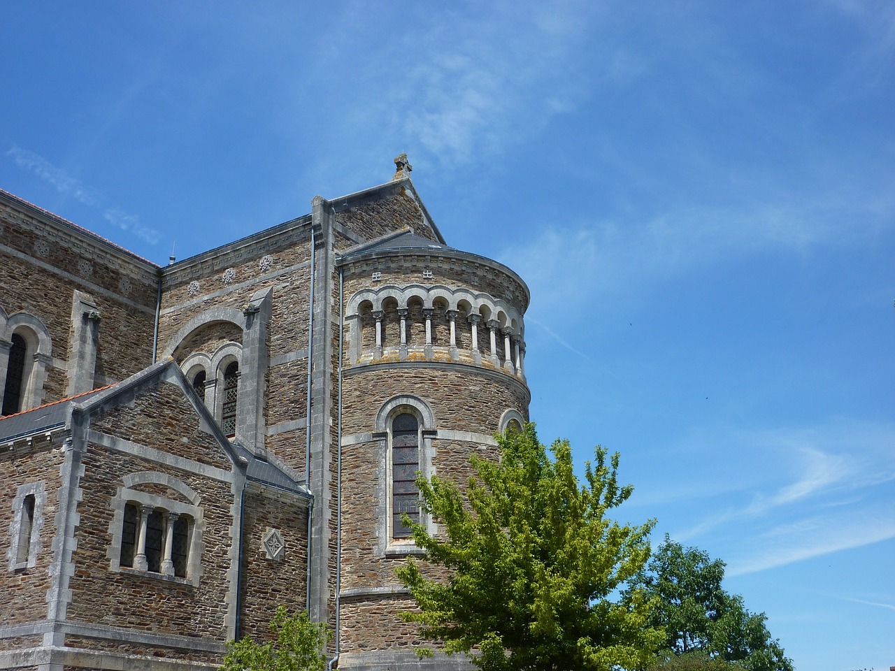 Image - church of campbon loire atlantique