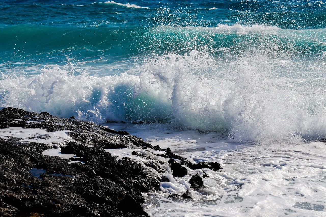 Image - rocky coast wave crashing sea