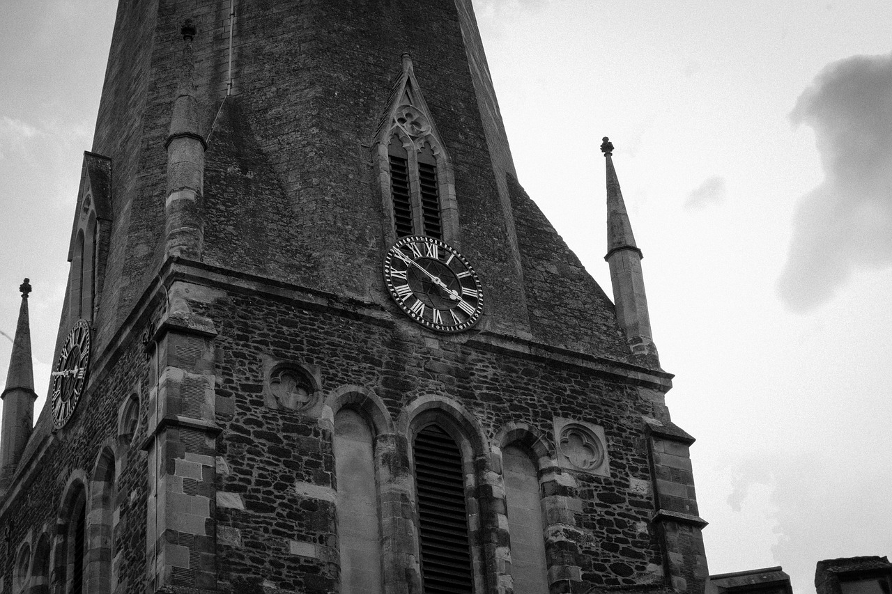 Image - church ominous black and white