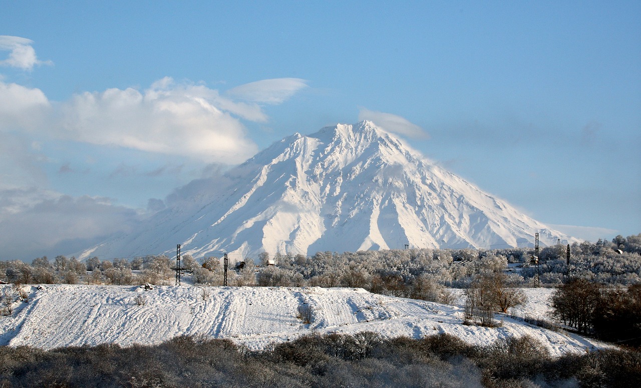 Image - koryaksky volcano kamchatka winter