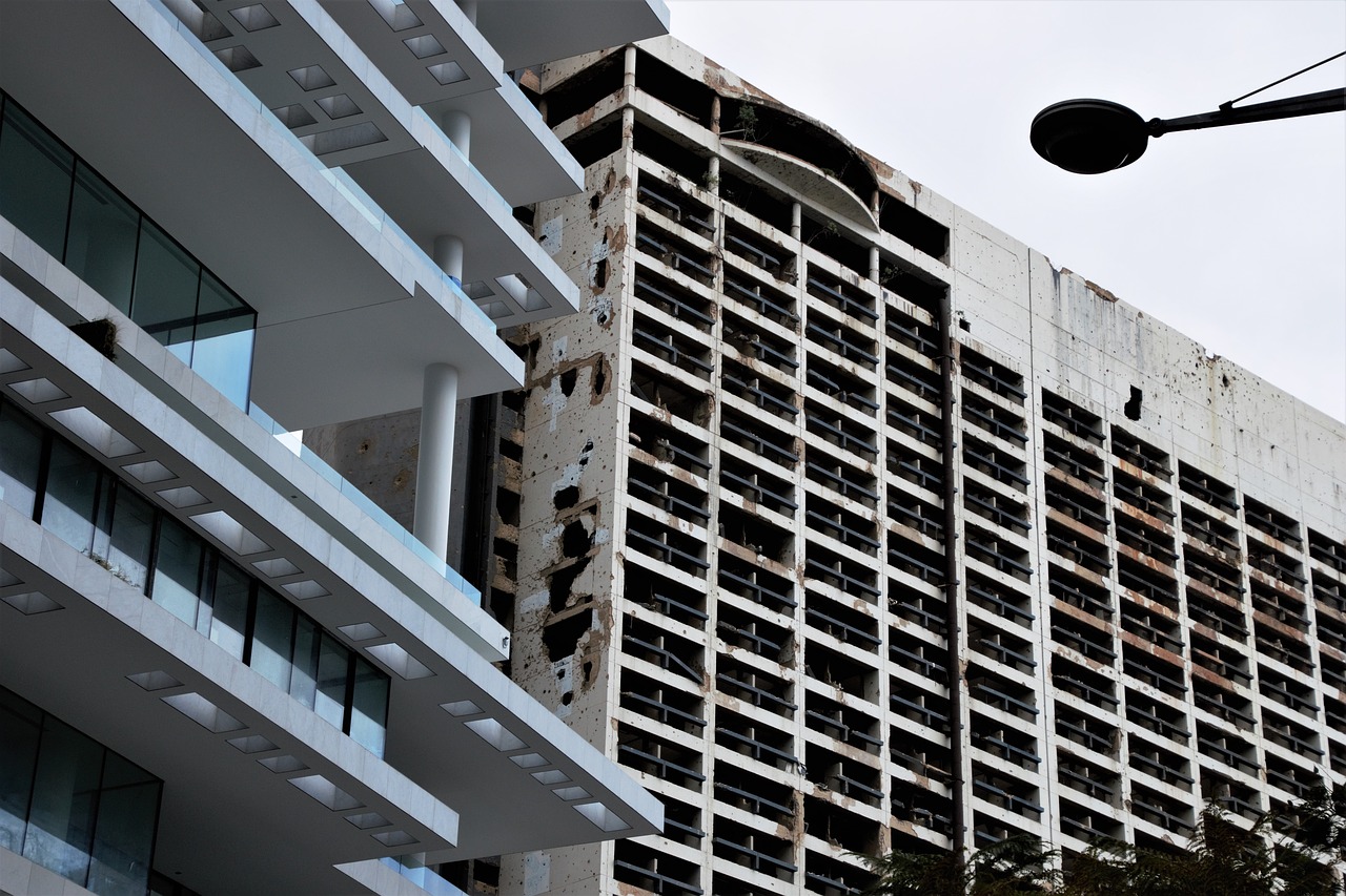 Image - lebanon beirut city holiday inn