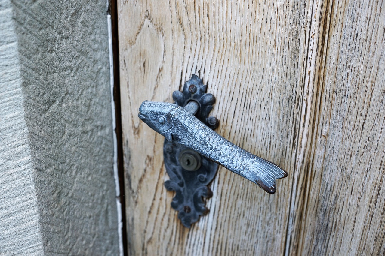 Image - door jack art iron material