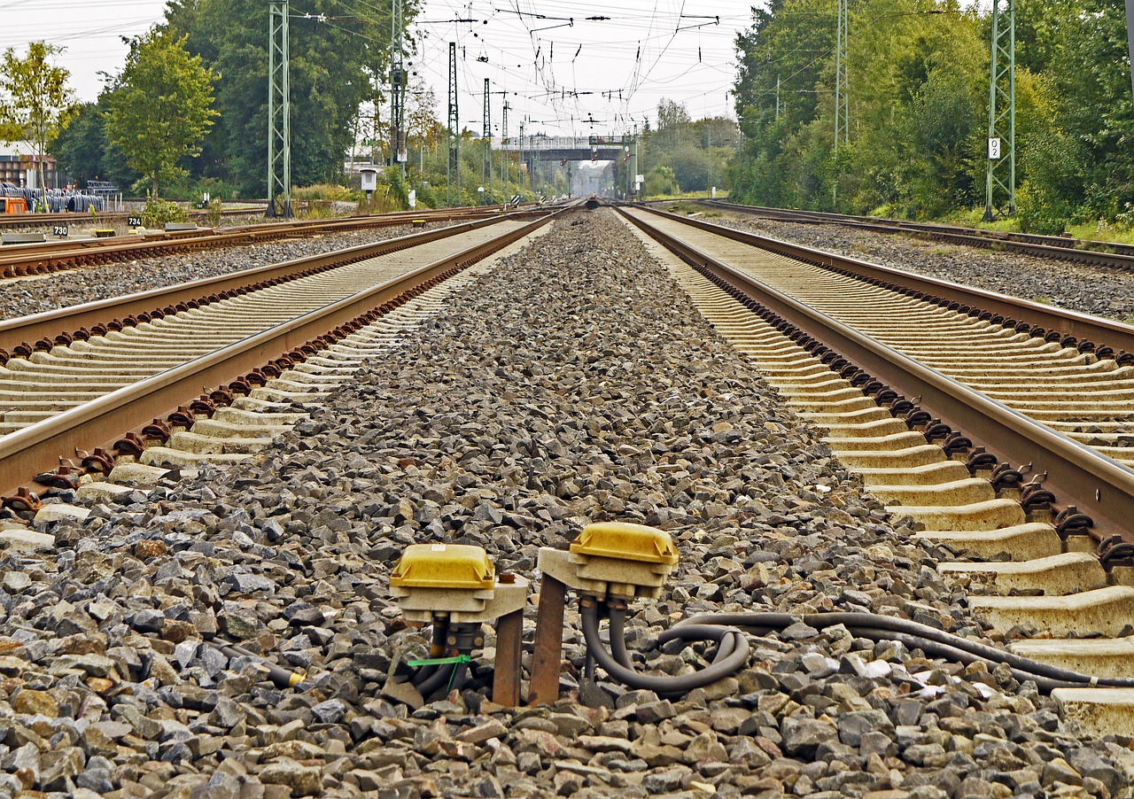 Image - railway main line route connection