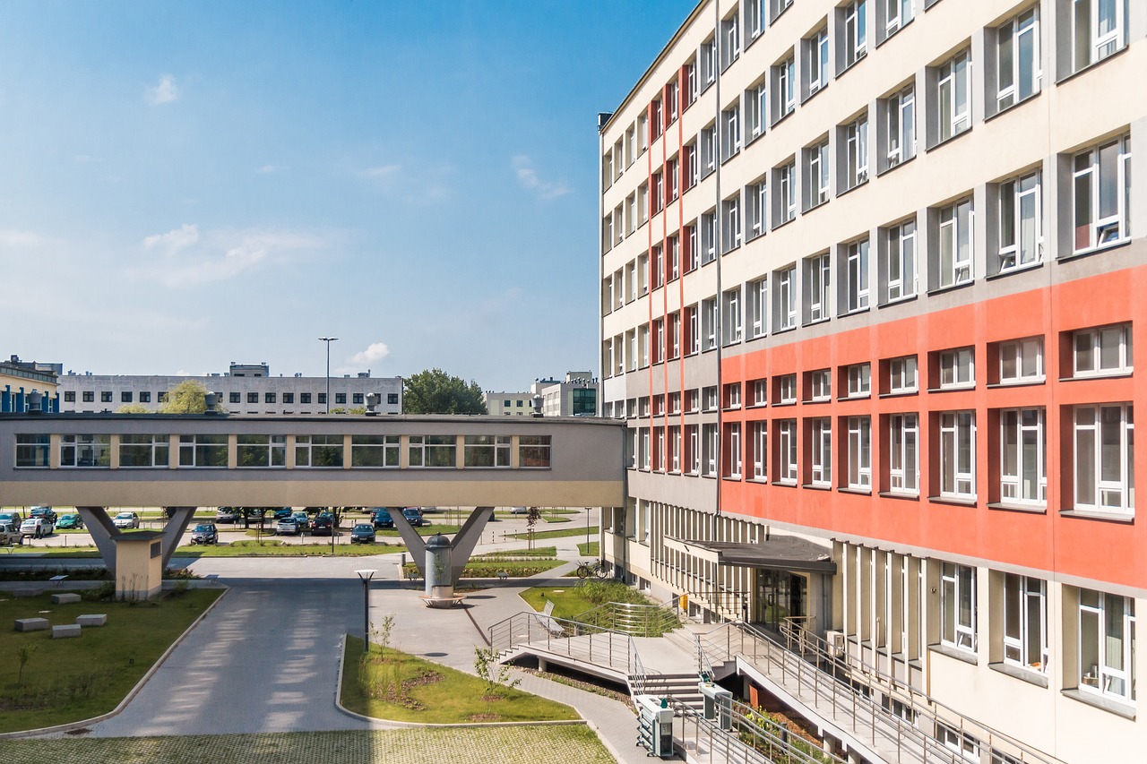 Image - the university school kielce