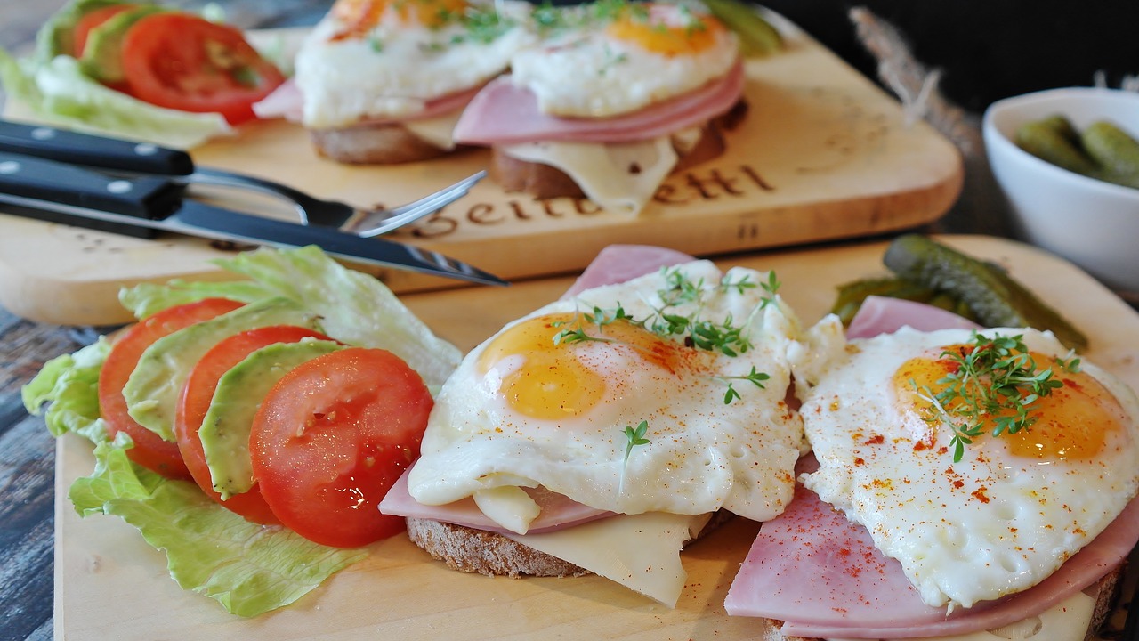 Image - fried eggs bread ham tight max egg