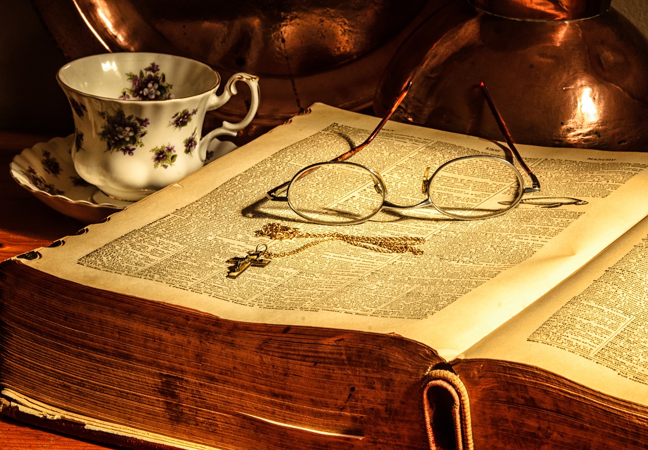 Image - antique glasses nostalgia study