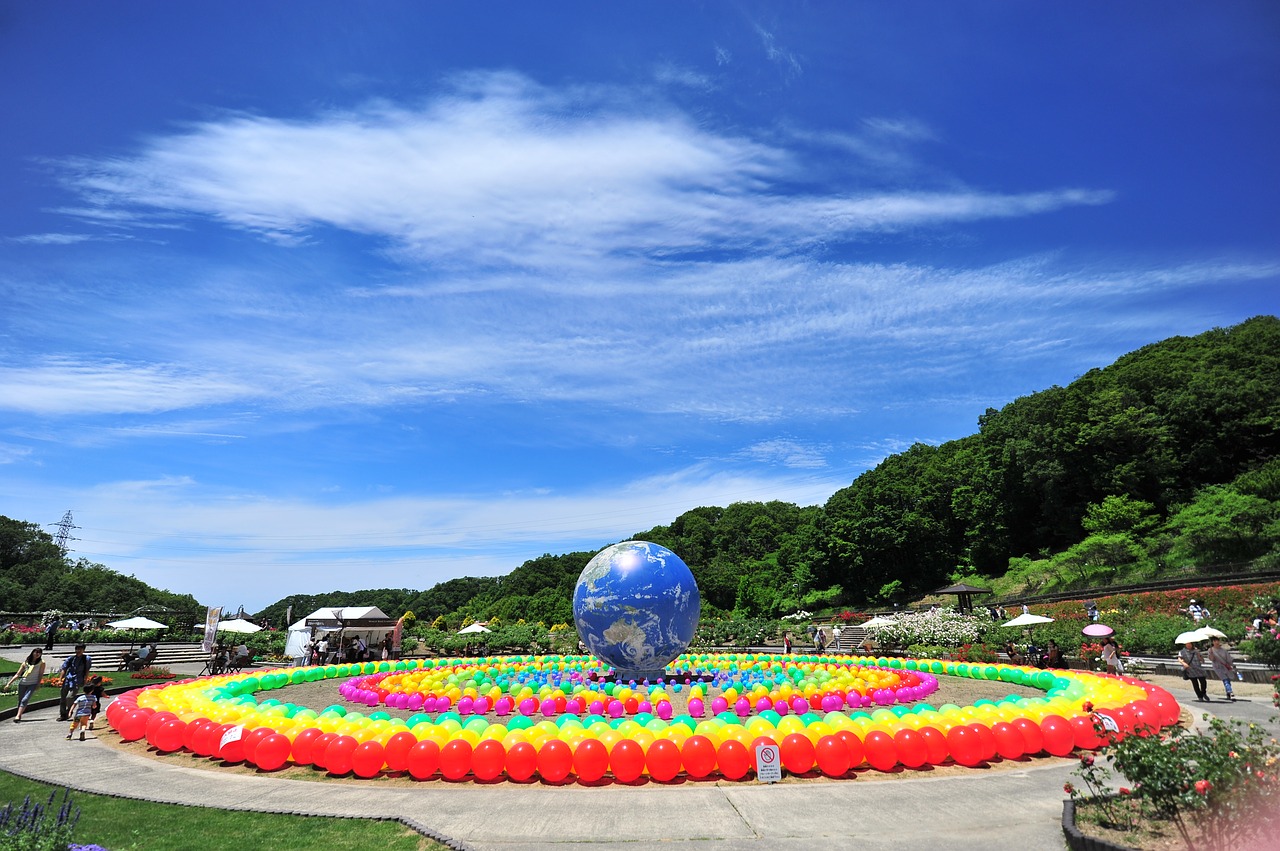 Image - monument blue sky colorful park