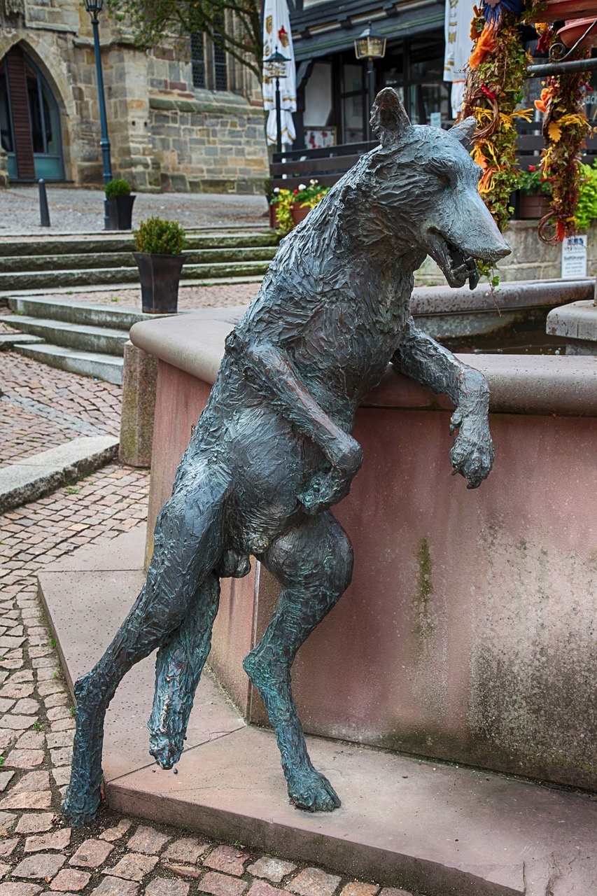 Image - wolf bronze sculpture marketplace