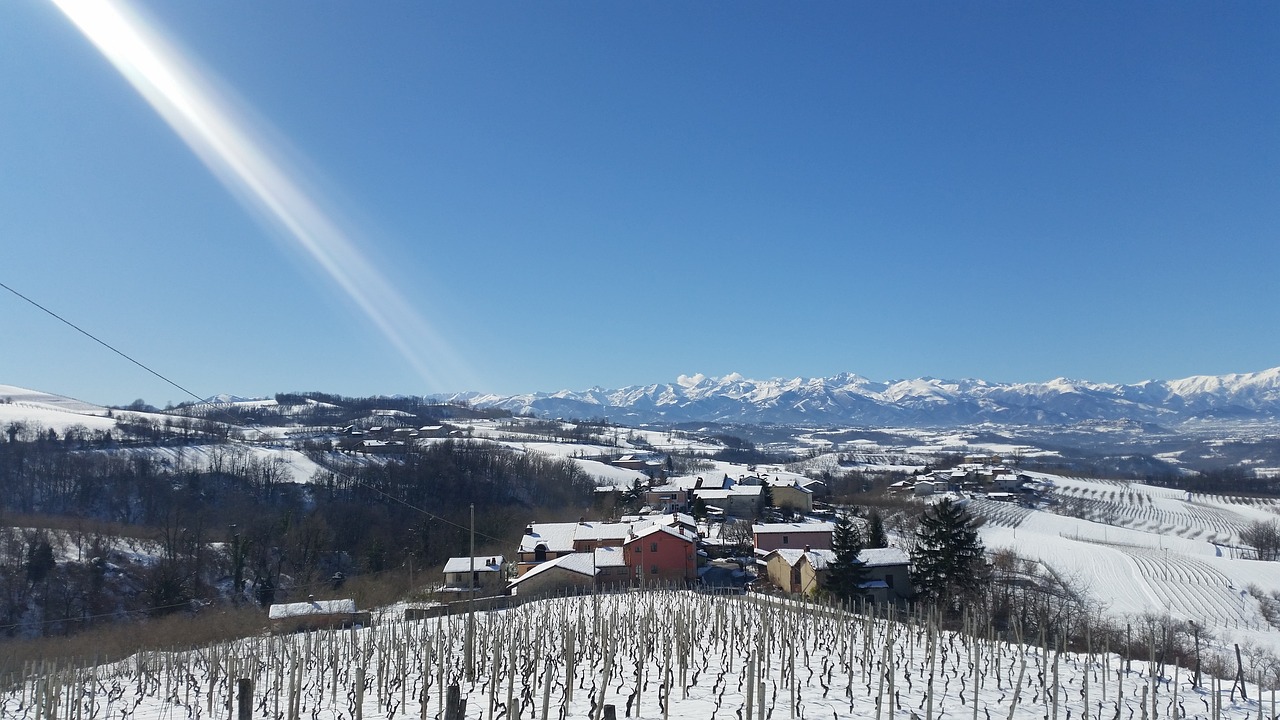 Image - langhe hills winter