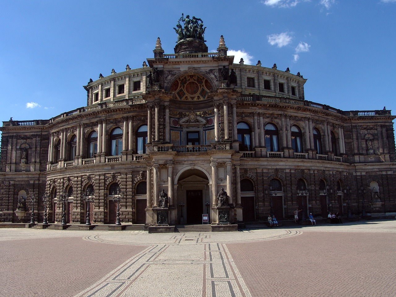 Image - dresden semper opera house