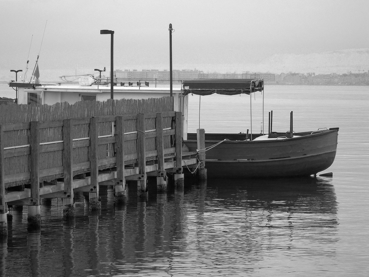 Image - boat jetty sicily calm sea marina