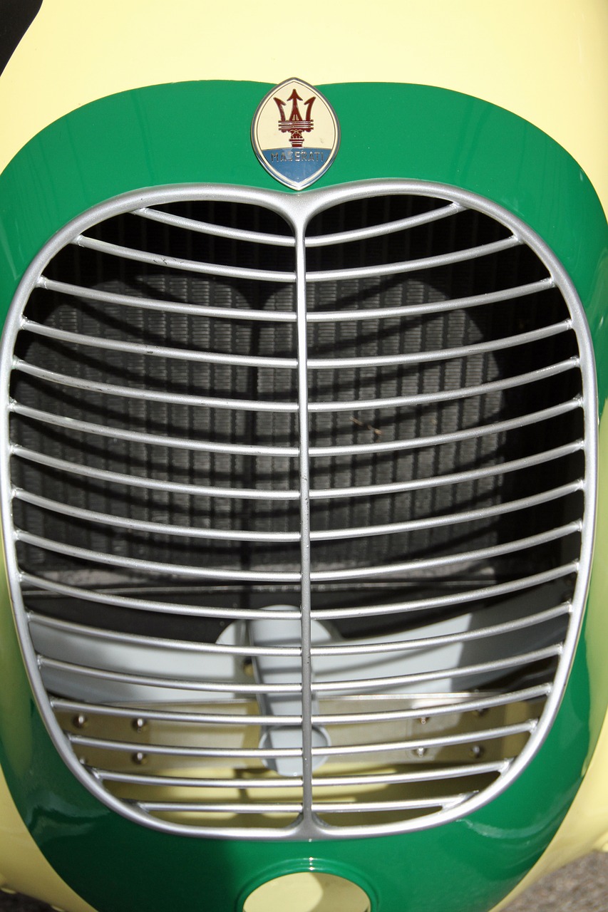 Image - maserati radiator grill