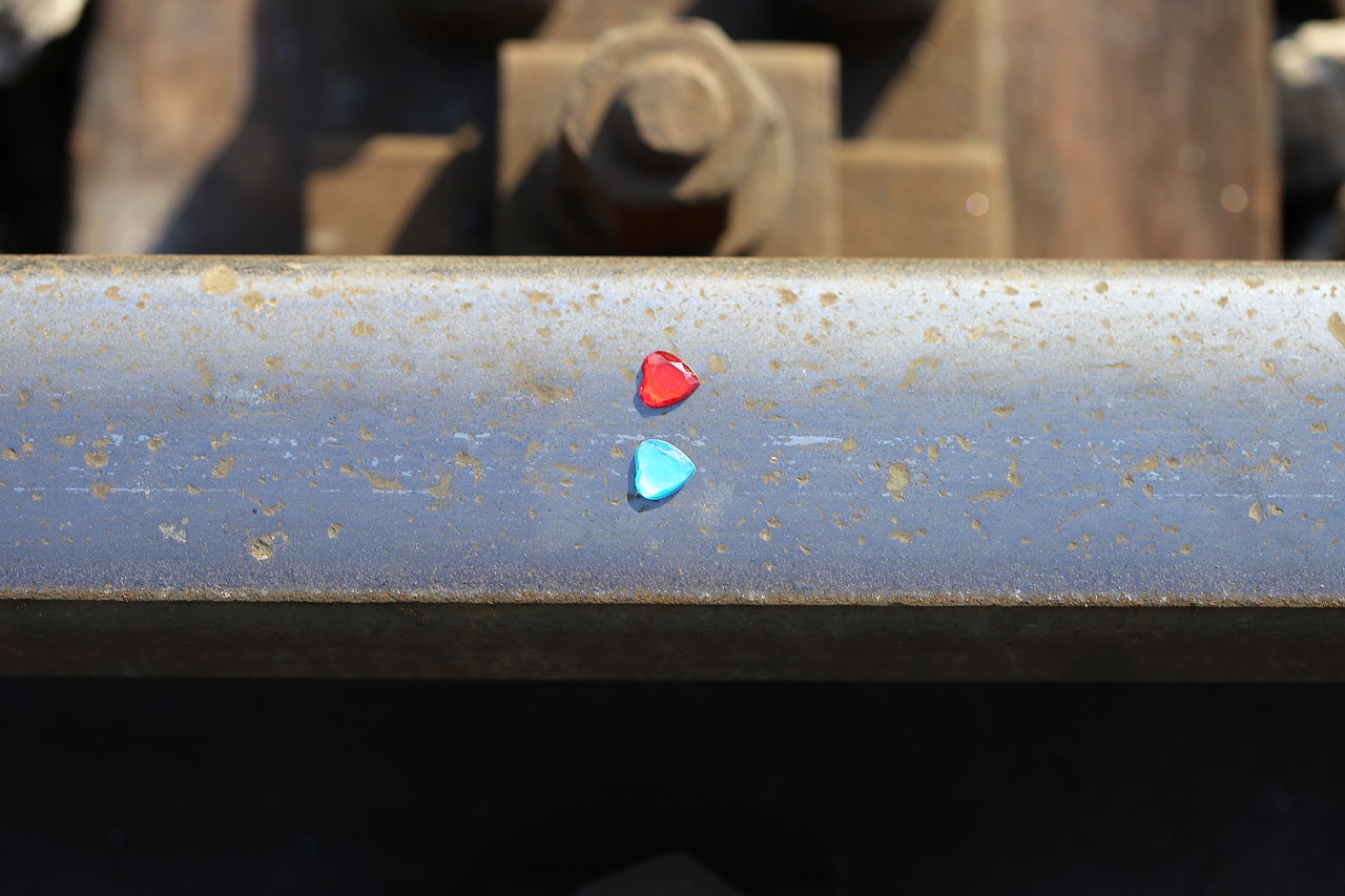 Image - red and blue heart on railway