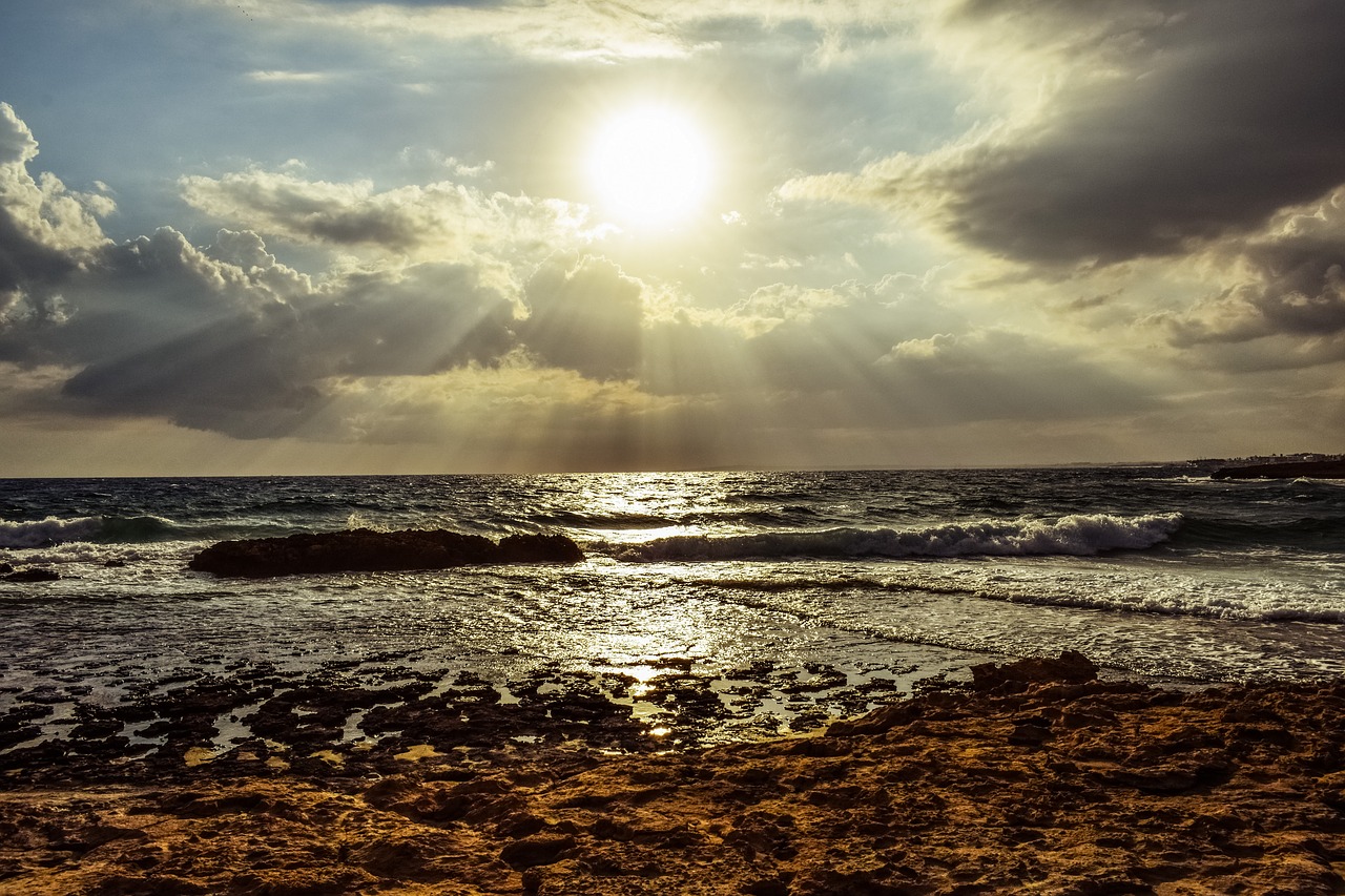 Image - sunset sun sunshine sunbeam light