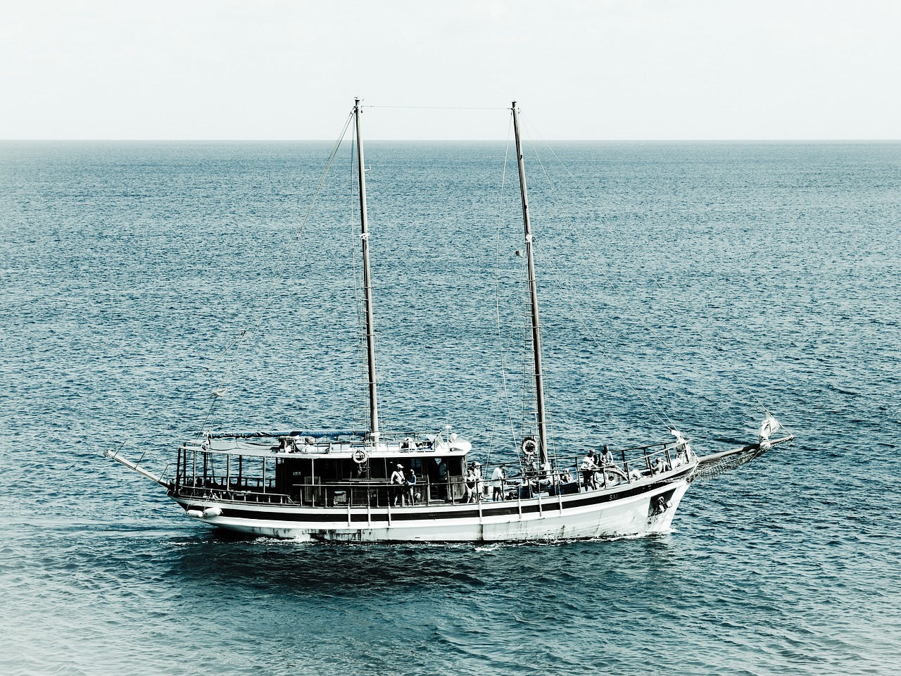 Image - boat cruise boat traditional sea