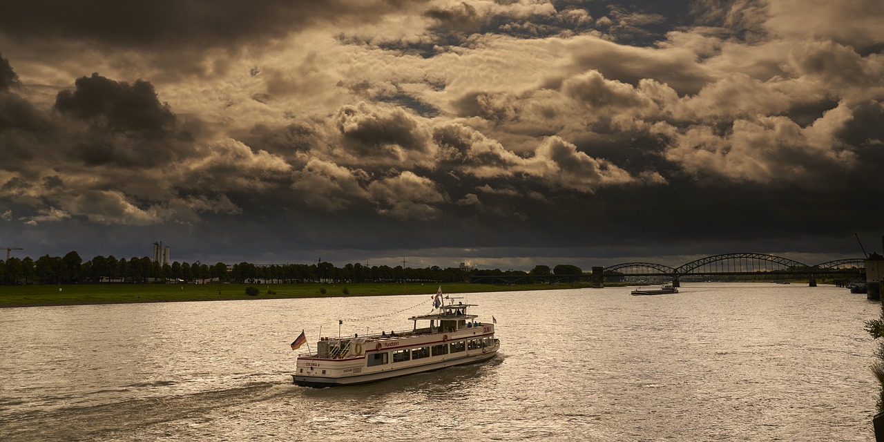 Image - rhine ship shipping river cologne