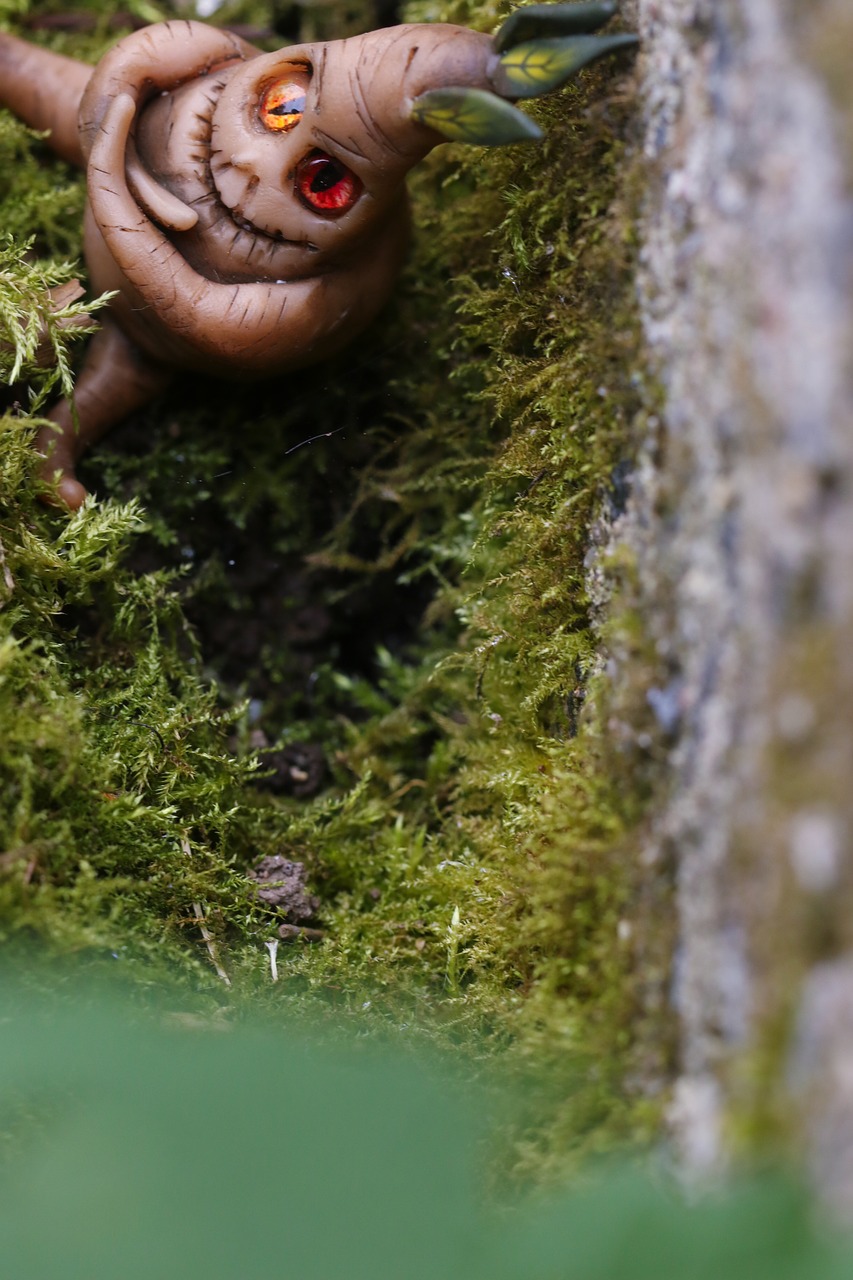 Image - figure toy moss nature