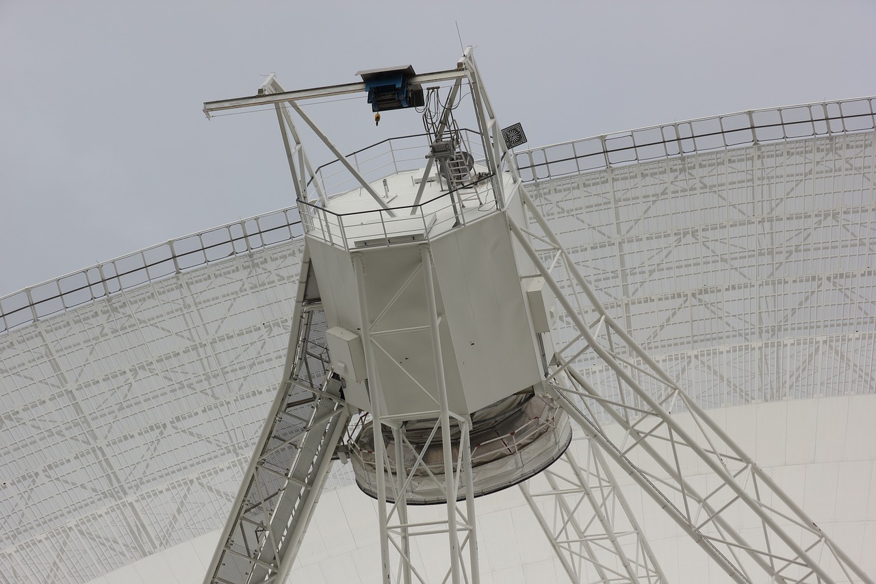 Image - germany effelsberg radio telescope