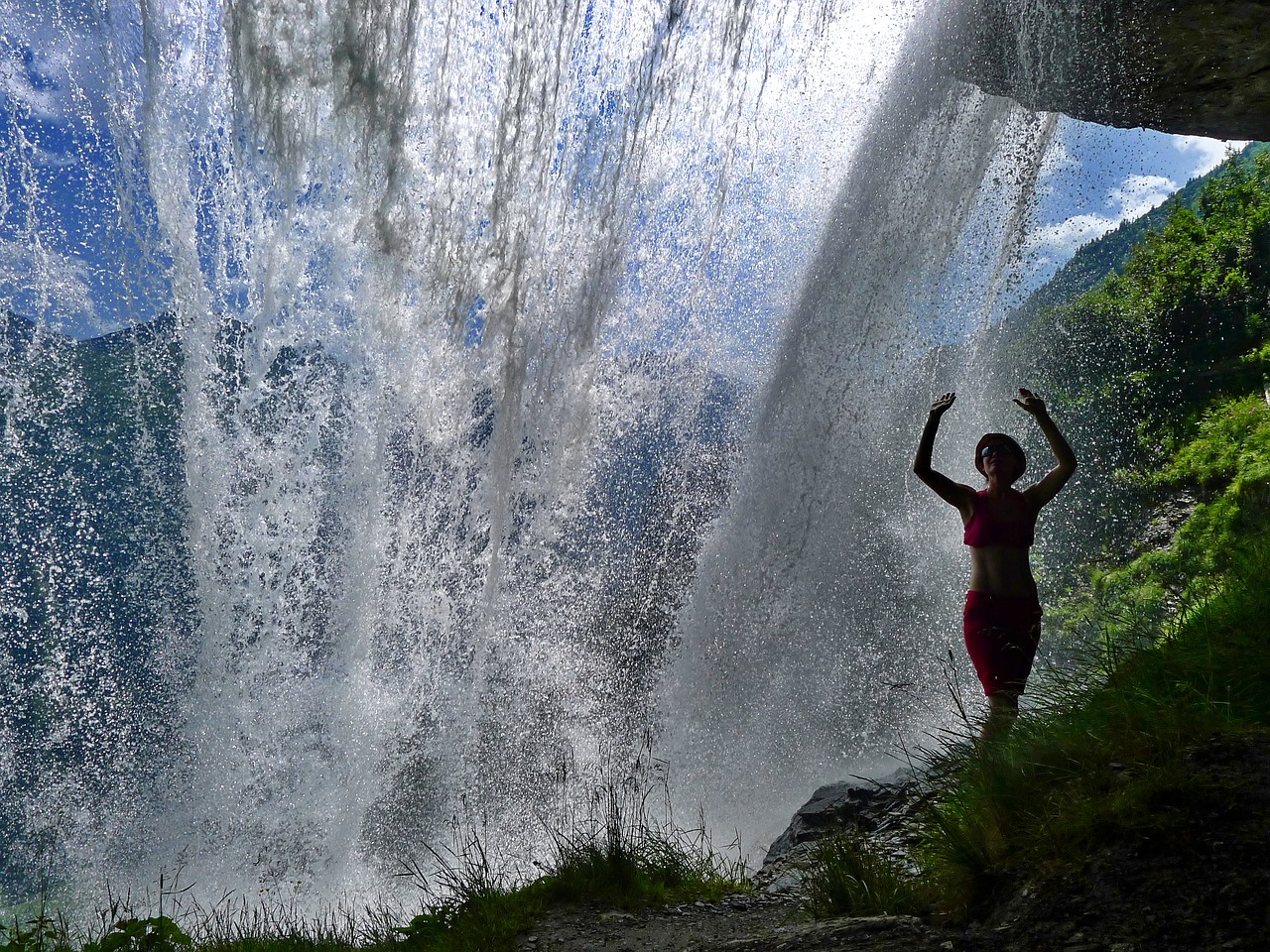 Image - waterfall under the waterfall