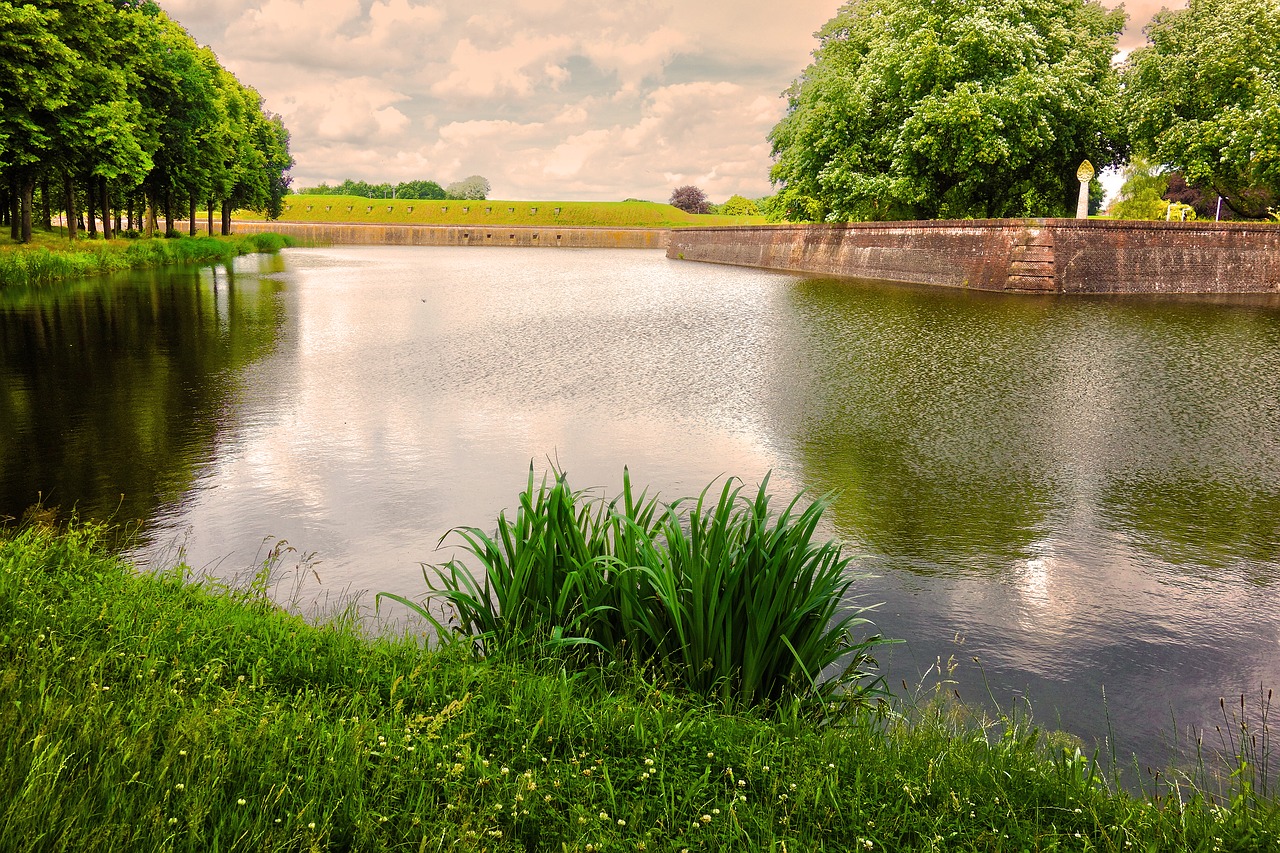 Image - moat banks fortress