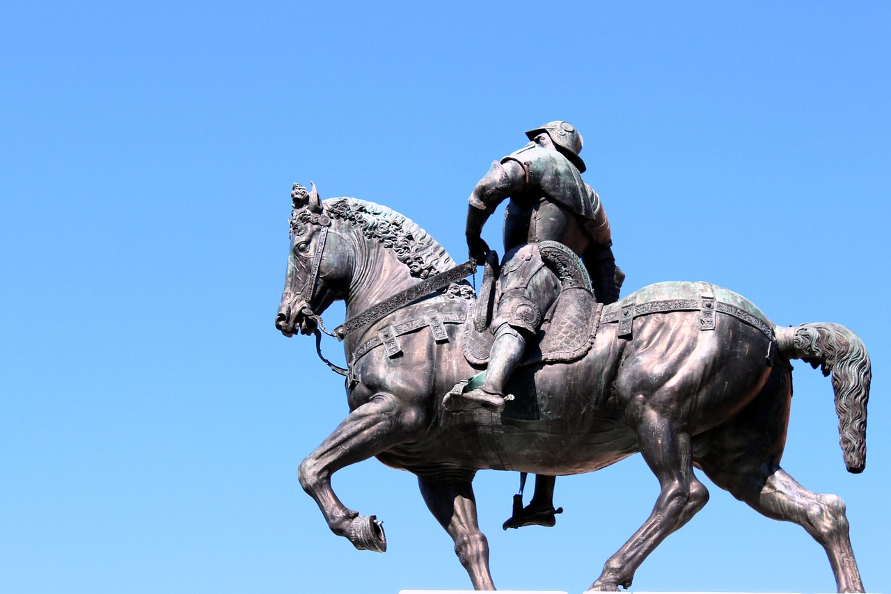 Image - statue sculpture man horse reiter