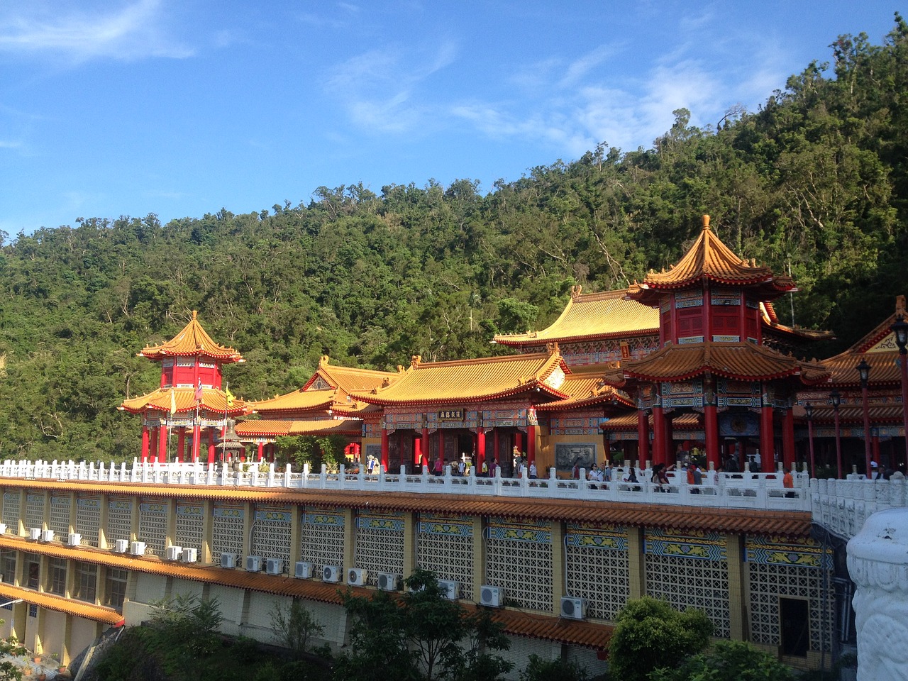 Image - three clear total temple taiwan ilan