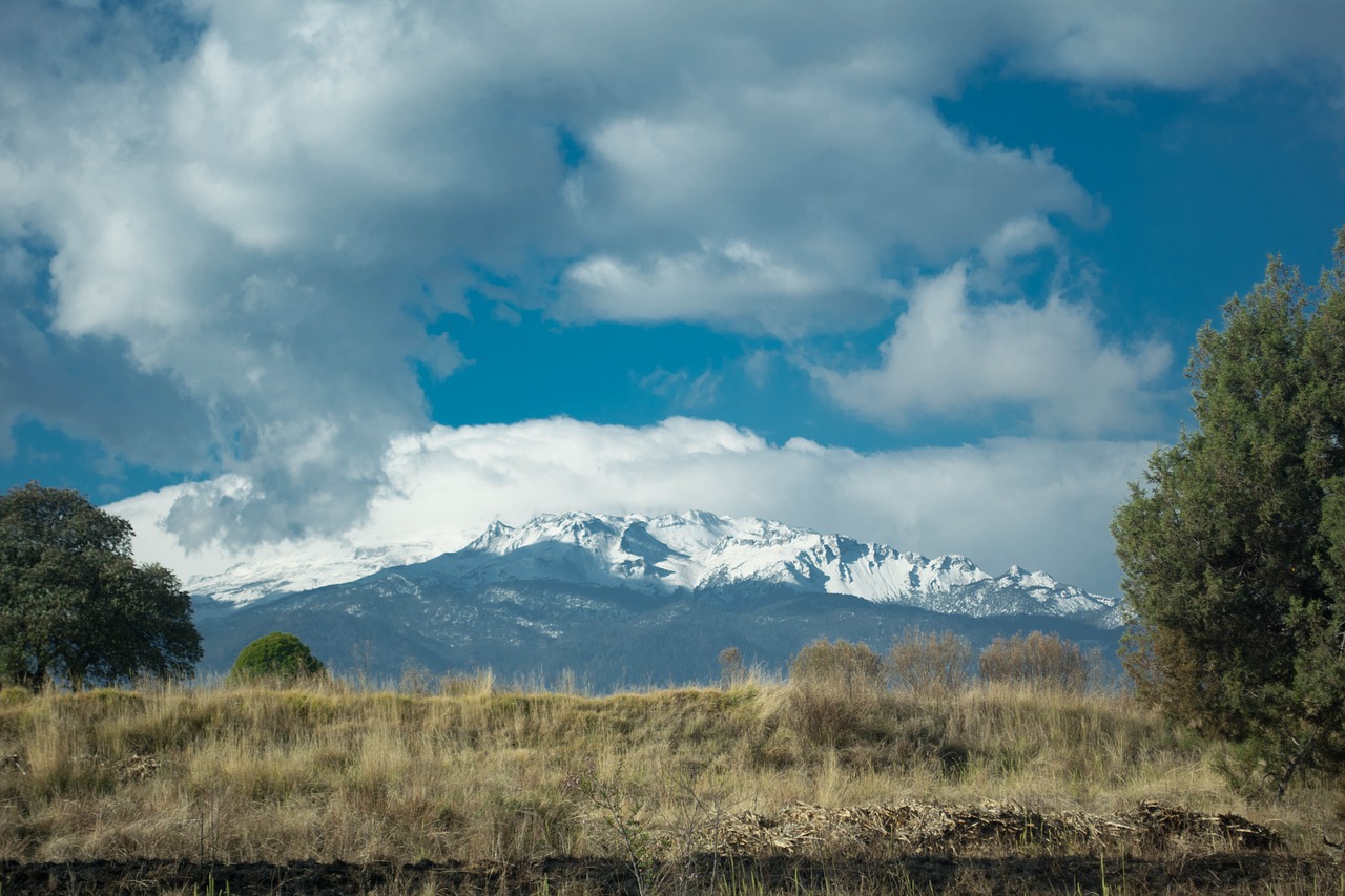 Image - volcano sleeping woman snow
