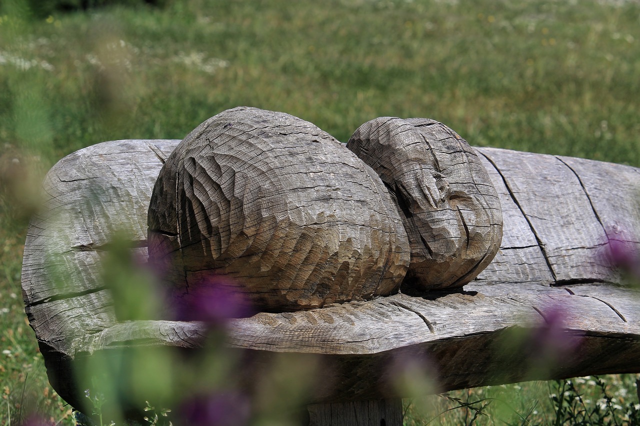 Image - park bench street art sculpture