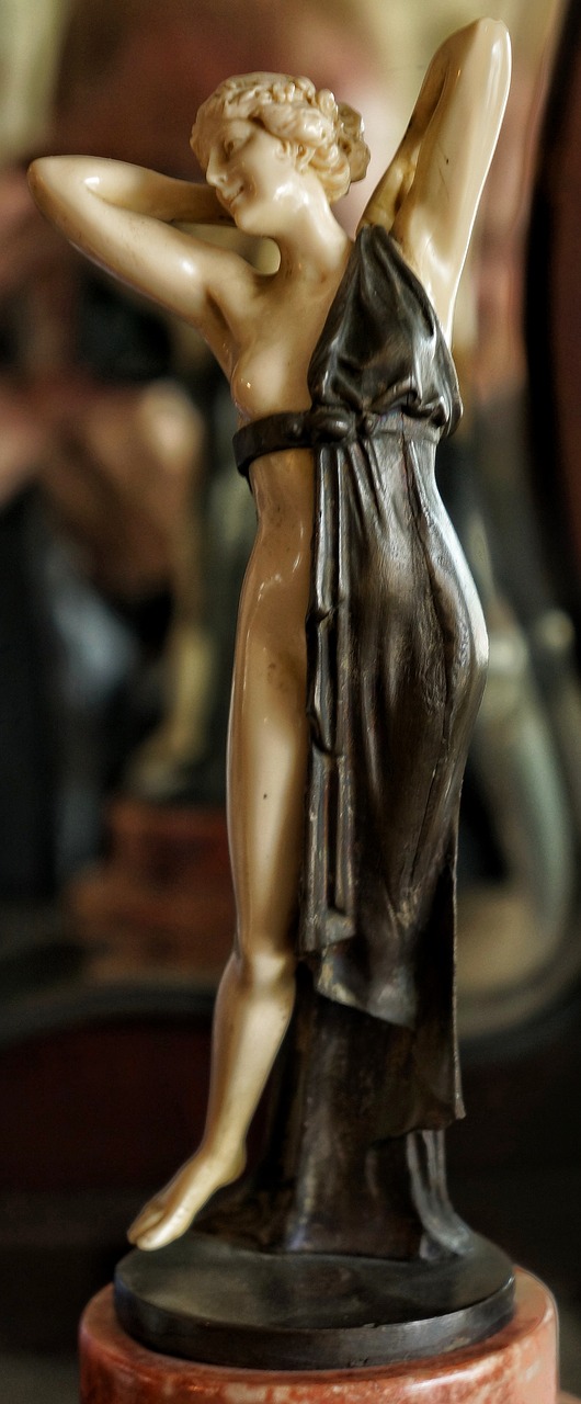 Image - statue erotic lady antique