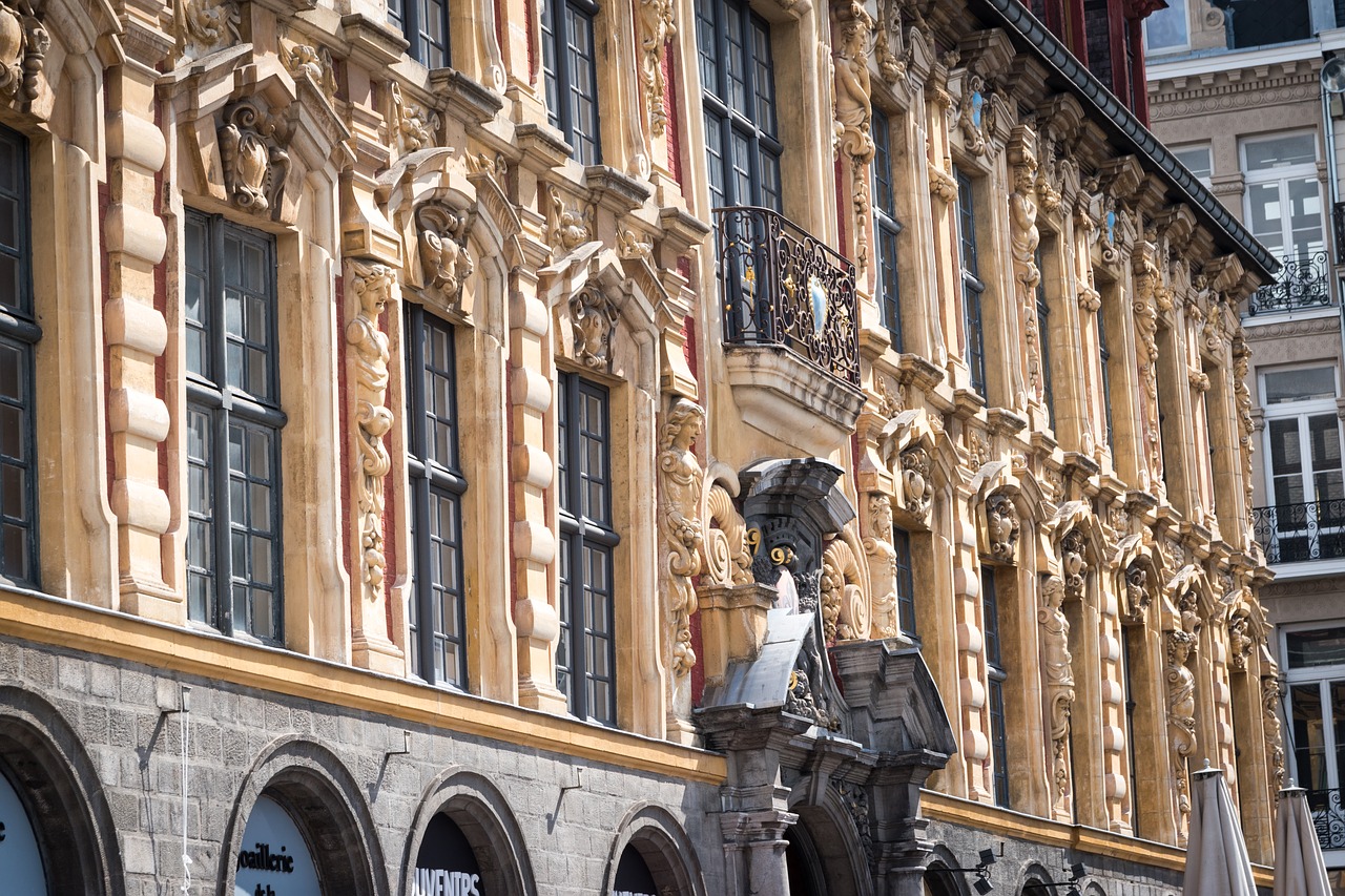 Image - facade lille old stock exchange