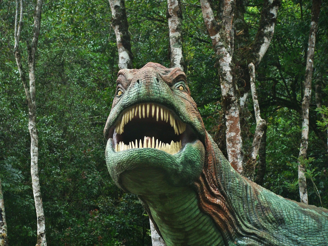 Image - dinosaur forest ride park lawn