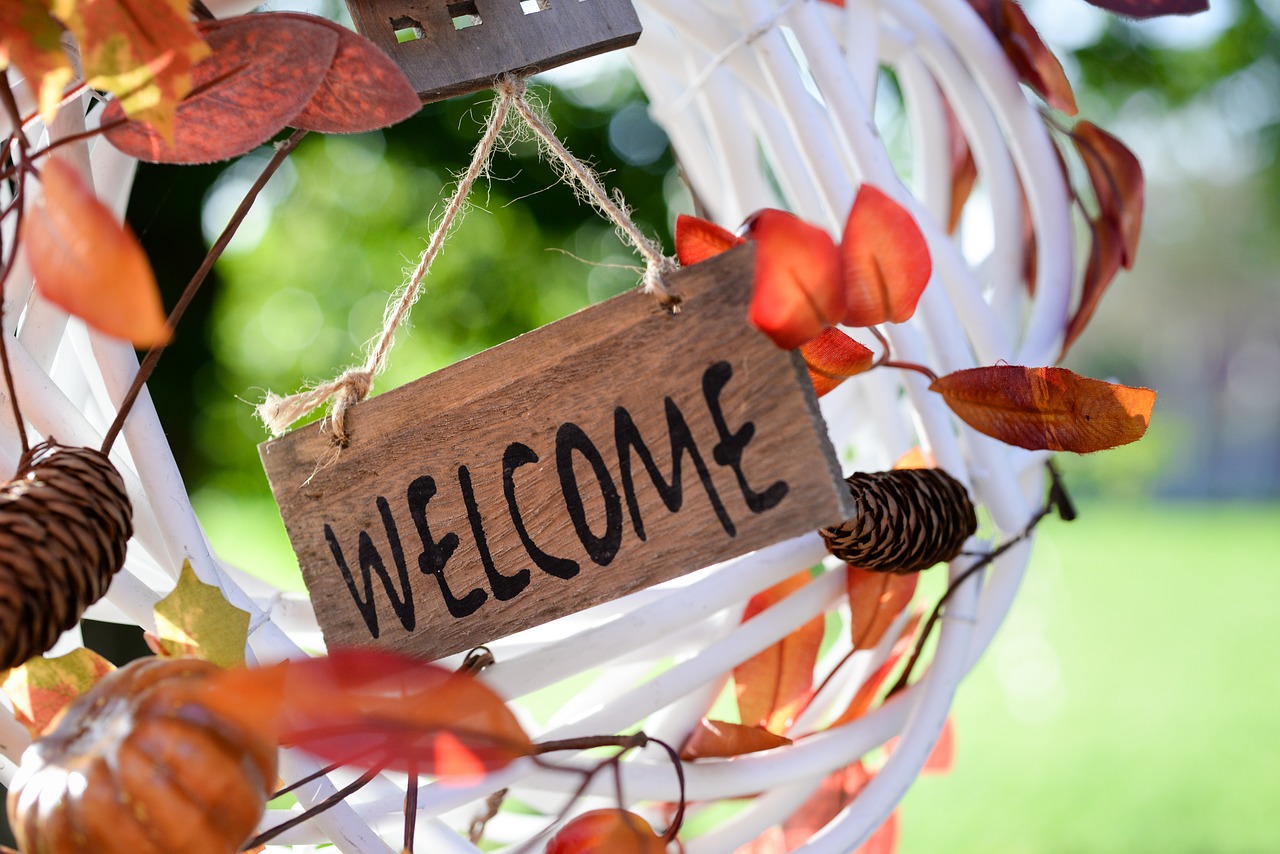 Image - welcome tag decoration wreath